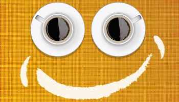 Aufwachen, mit smiley Kaffeetassen, humaner Wecker
